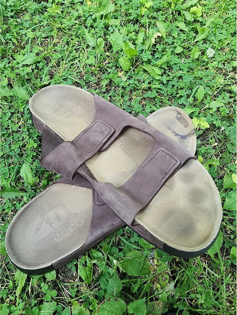 Size 13-13.5 ECCO Men's 2nd Cozmo Two Band Slide